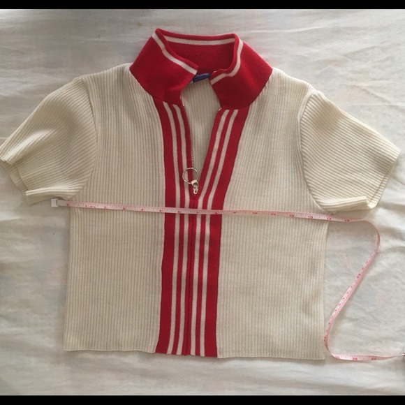 In Design Tops - Picture 6 of 6